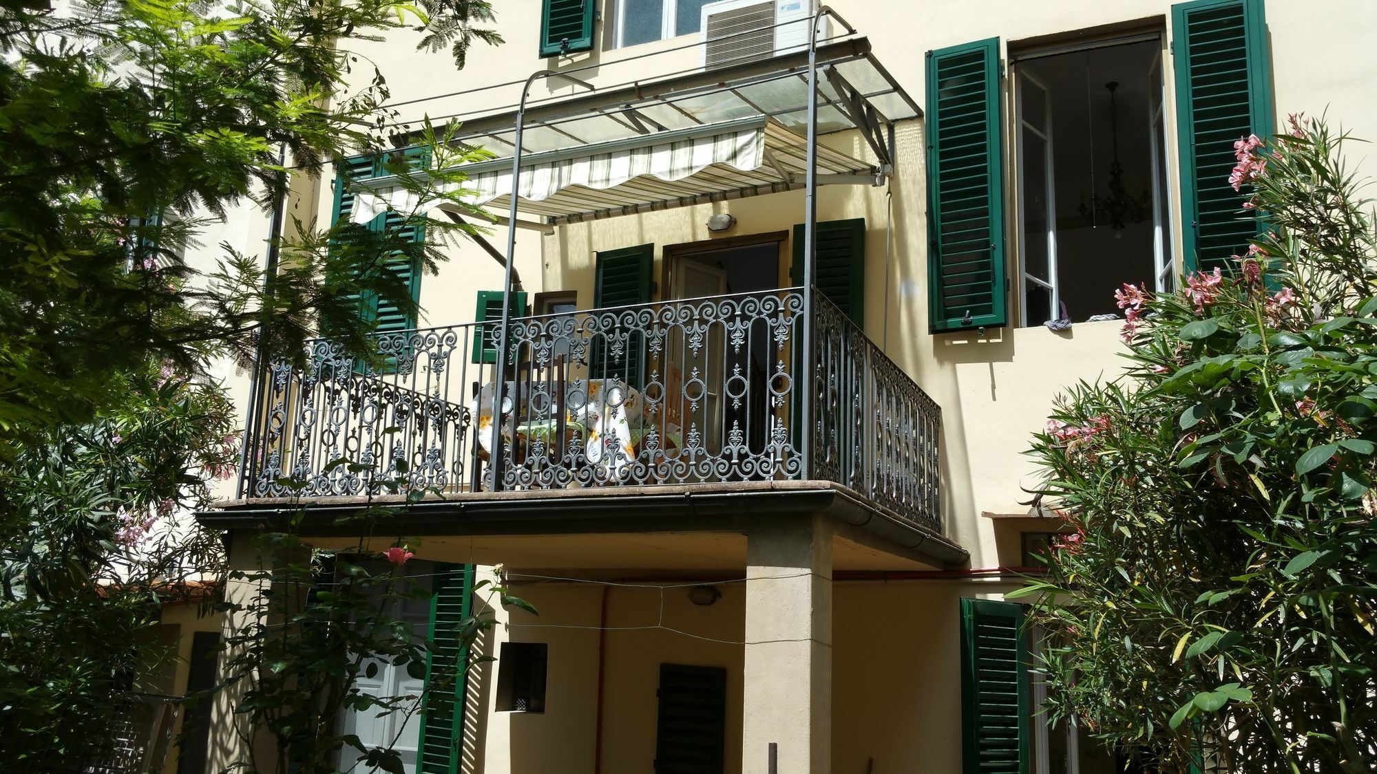 La Villa Nei Fiori Florença Exterior foto